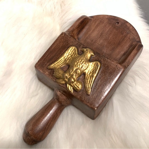 Vintage Ceramic Wall Mount 1972 Gold Eagle Pocket Mailbox Gold Eagle - Picture 1 of 15
